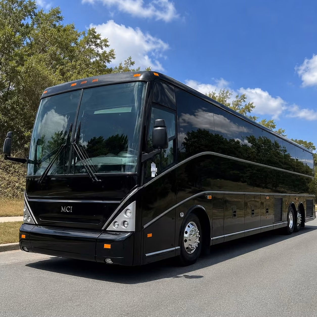 charter buses and party buses for shows at lenovo center in raleigh